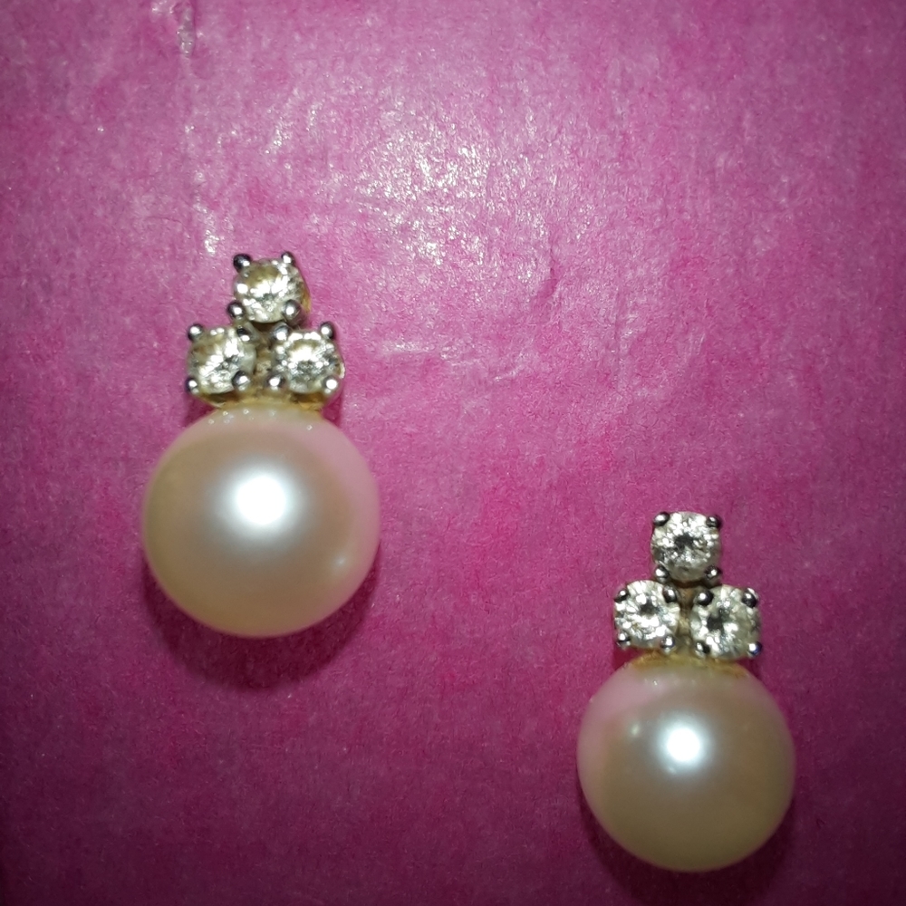Pearl Diamond earrings